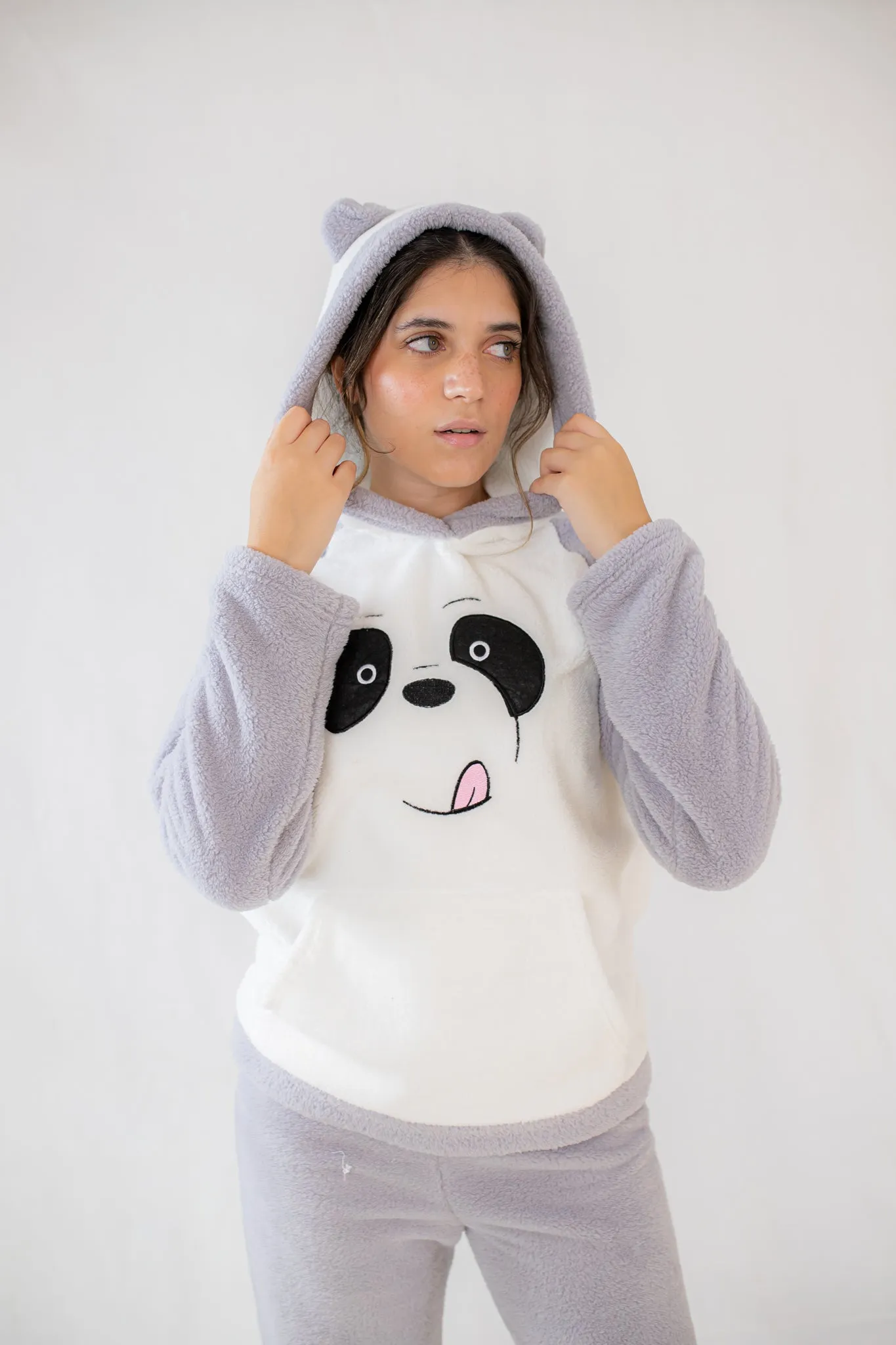 طقم بيجامة لوفرل نسائية بأكمام طويلة من الفرو بزنط Cute Panda Pn:50058 LOVRL